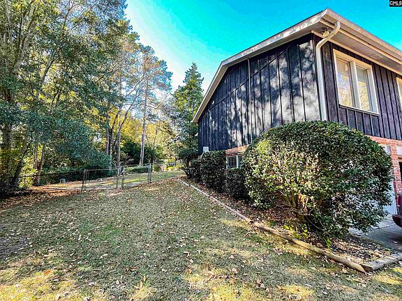 4th image of 100 Finsbury Ct