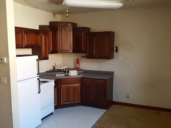 2nd image of 212 1/2 S Minnesota Ave APT 204