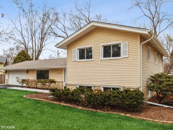 22W650 Arbor Ln, Glen Ellyn, IL 60137