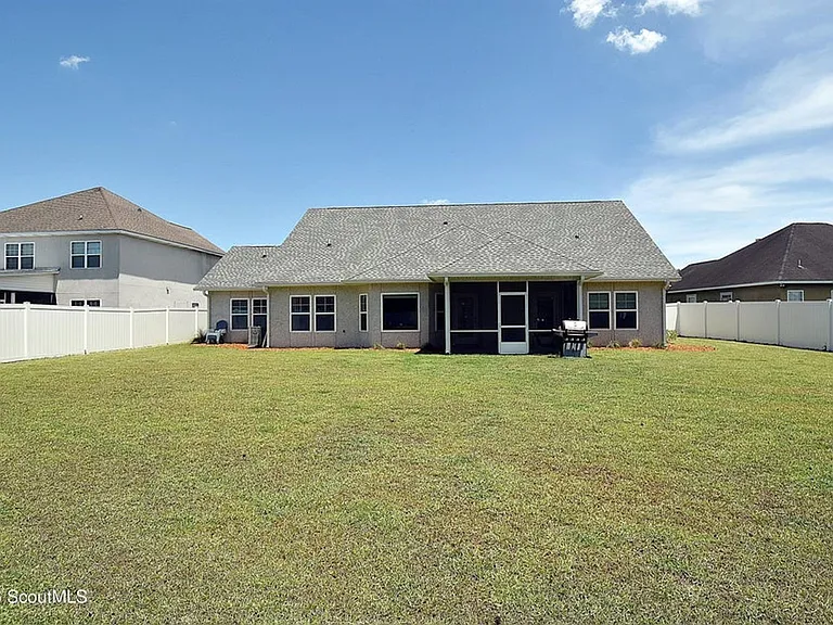 119 Hadleigh Blf — Photo 35