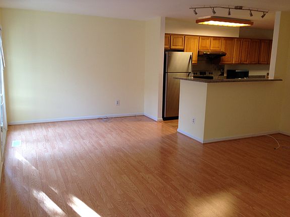 3rd image of 9625 Scotch Haven Dr