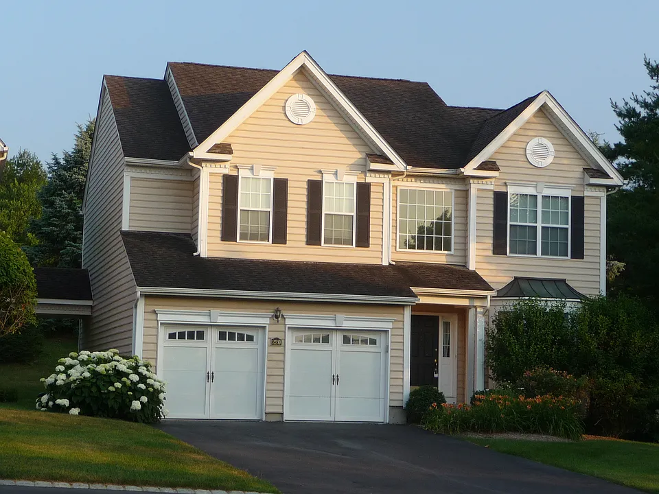 220 Roosevelt Dr