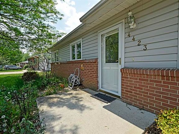 3rd image of 4423 Wiborg Dr
