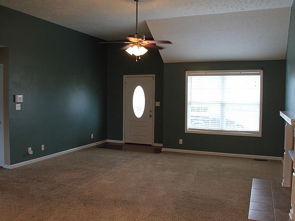4th image of 1061 Chardea Dr