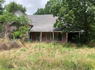206 W Main St, Ladonia, TX 75449