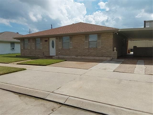 1st image of 2517 Veronica Dr