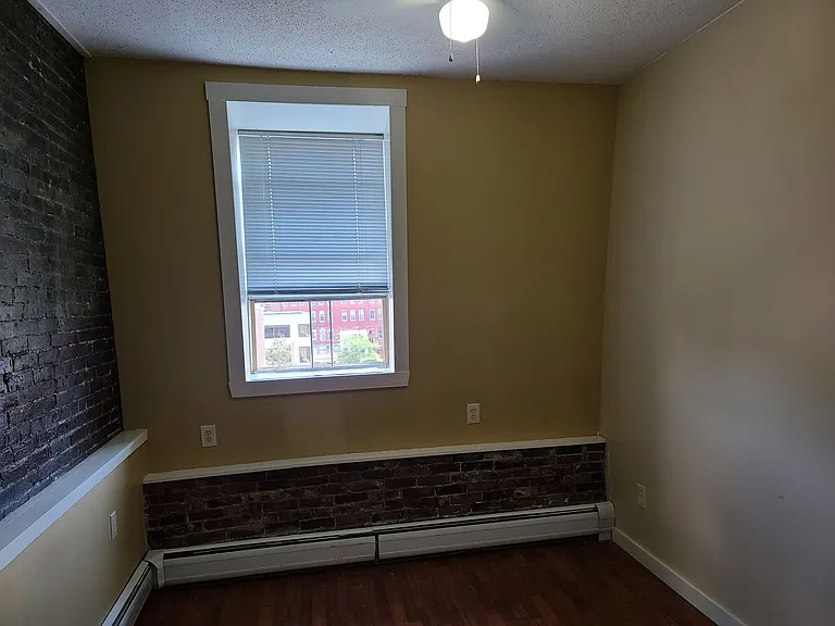 14-18 Broad St — Photo 7