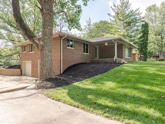 2nd image of 3430 Tulip Dr