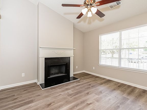 3rd image of 277 Village Dr