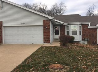 1586 Lienemann Dr, Saint Peters, MO