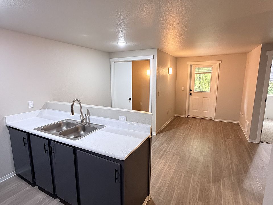 1st image of 4262 8th Ave NE #46