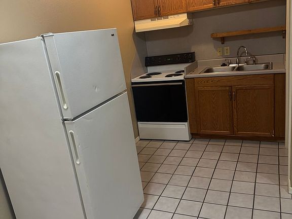 4th image of 514 S 20th St APT 10