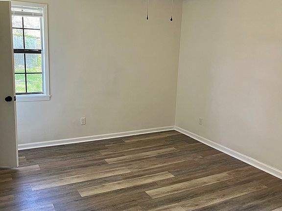 5th image of 213 Vildo Rd