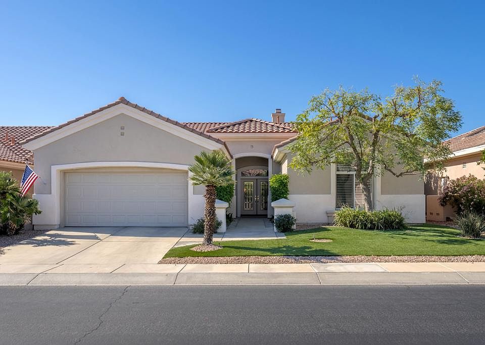 1st image of 78701 Moonstone Ln