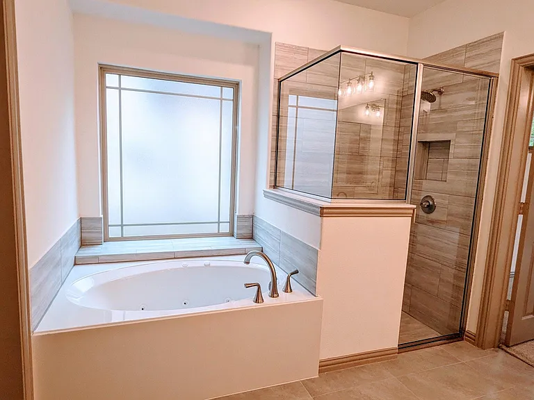 1813 Ordonez Dr — Photo 15