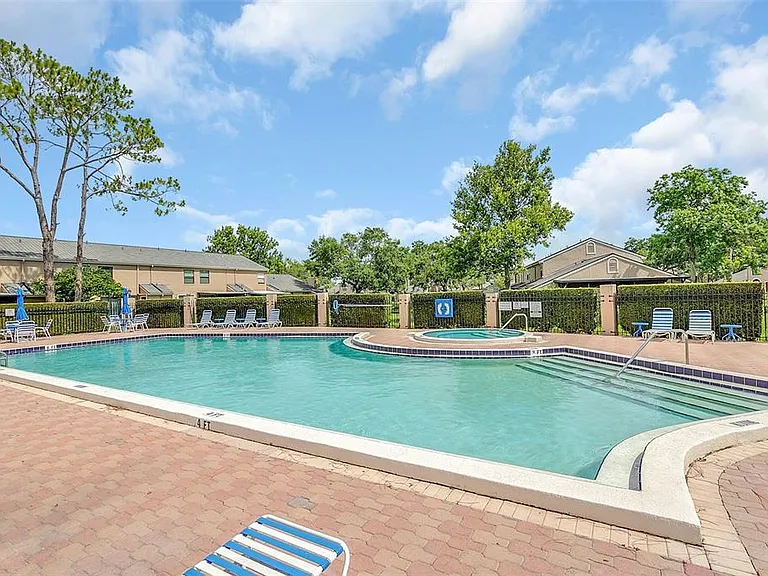 600 Casa Park Ct #M — Photo 16