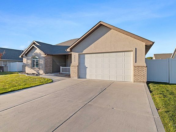2nd image of 2749 Longbow Dr