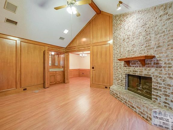 3rd image of 2300 Arroyo Ct