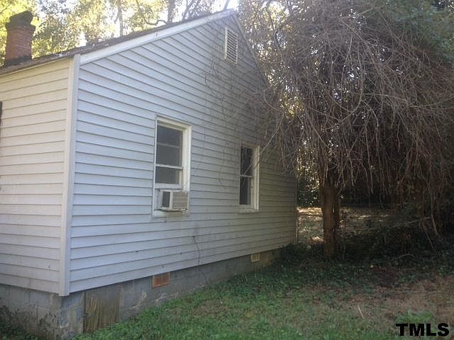 2nd image of 517 Steel St