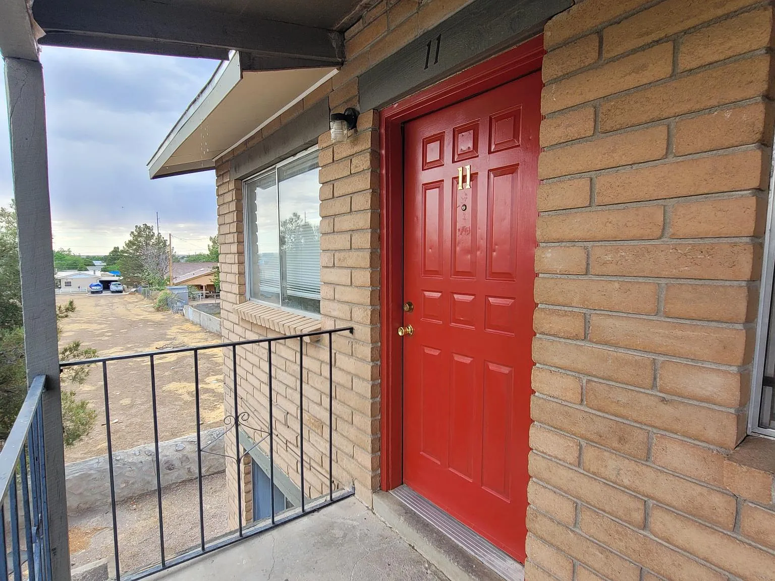2 bed, 650 sqft, $850 — Photo 2