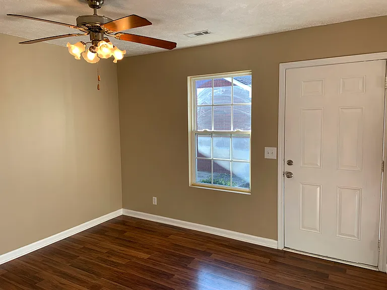 318 N Thompson St #318 — Photo 5