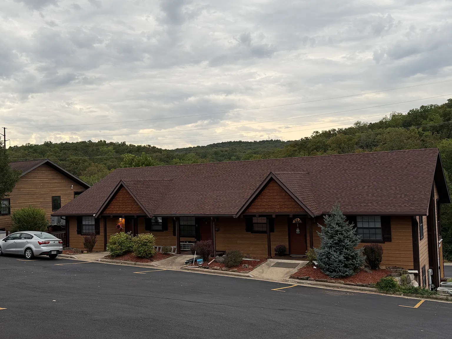 1133 Acacia Club Rd — Photo 4