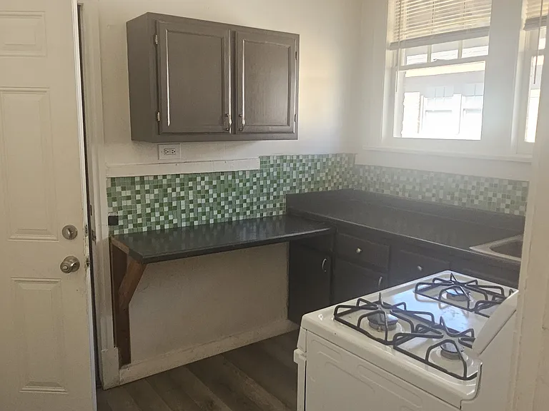 1943 Lamar Ave #16 — Photo 8