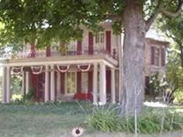 2430 N Water St, Decatur, IL 62526