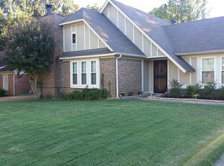 8111 Cairn Dr, Cordova, TN 38018