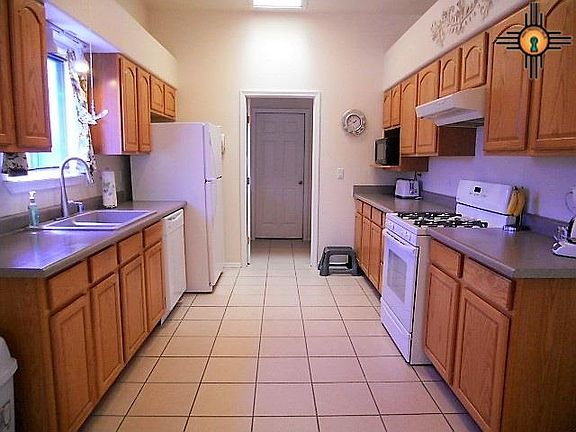 3rd image of 903 Palo Verde Dr