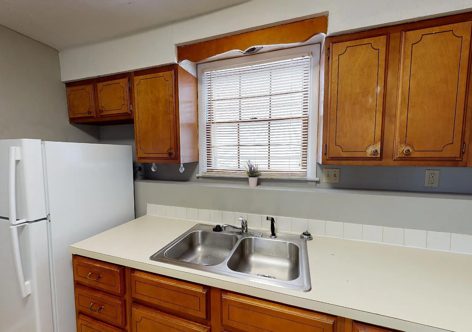 2 bed, $1,200 — Photo 4