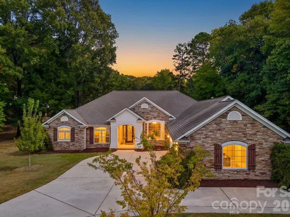 5329 Kuykendall Rd, Charlotte, NC 28270
