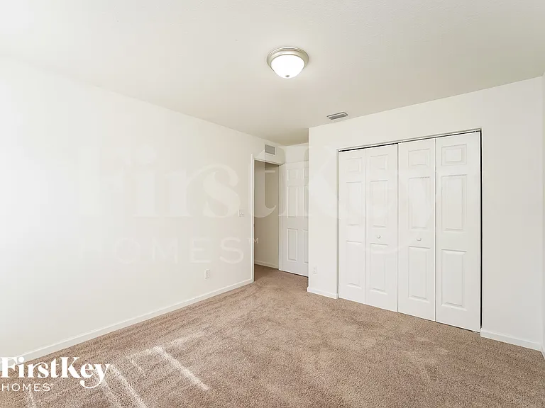 1481 SW Kamchatka Ave — Photo 13