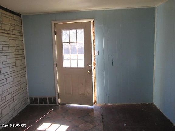 4th image of 211 McKee St