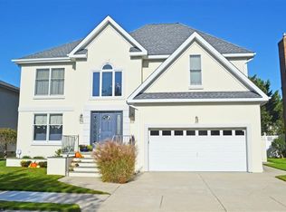 307 Windsor Dr, Ventnor City, NJ 08406