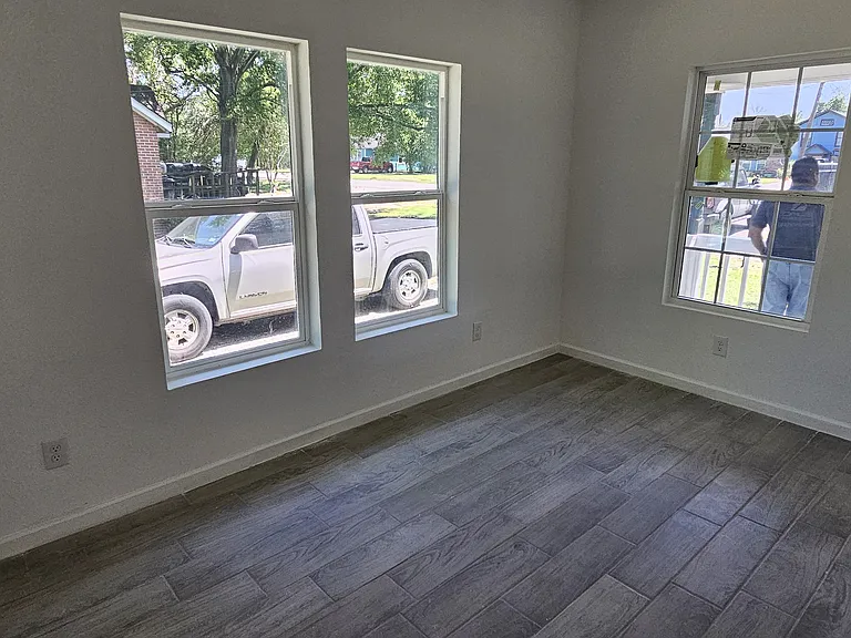8125 Easton St — Photo 16
