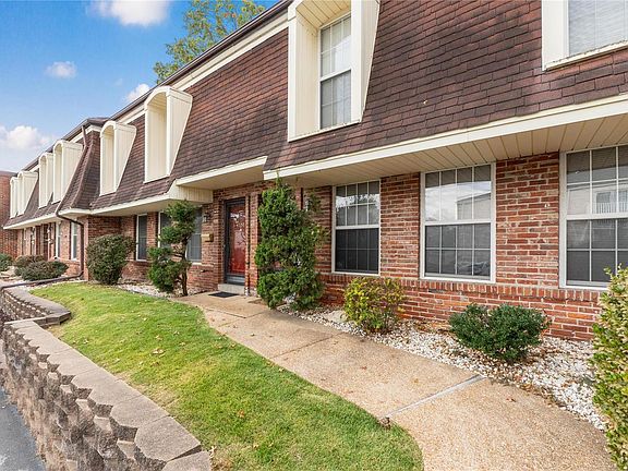 2nd image of 4357 Chateau De Ville Dr