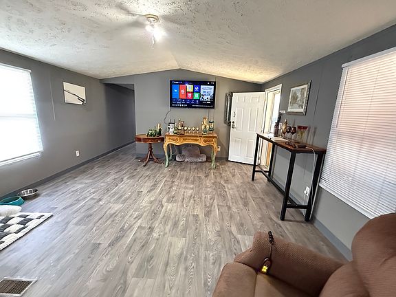 3rd image of 36 Saint Francis Dr