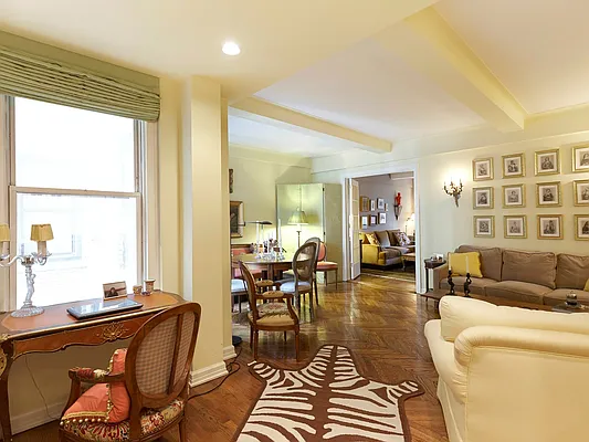 Sold by Sotheby's International Realty | media 20