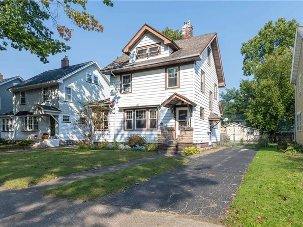 68 Freemont Rd, Rochester, NY 14612