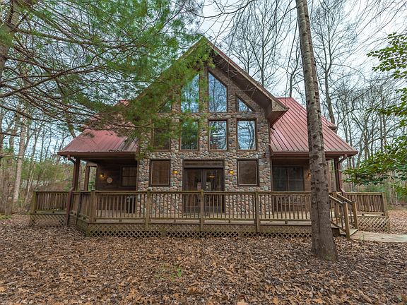 3rd image of 20 Bear Creek Cir #3
