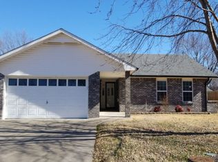 2240 Elmwood Ln, Miami, OK 74354