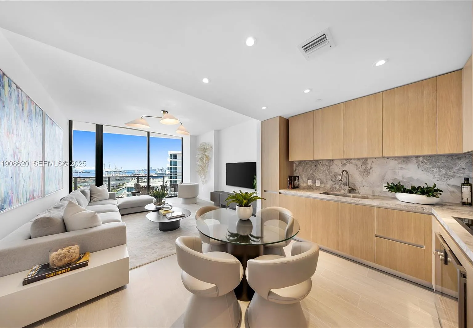 1 bed, 875 sqft, $8,700 — Photo 1