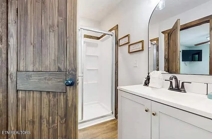 1709 Floyd Way — Photo 20