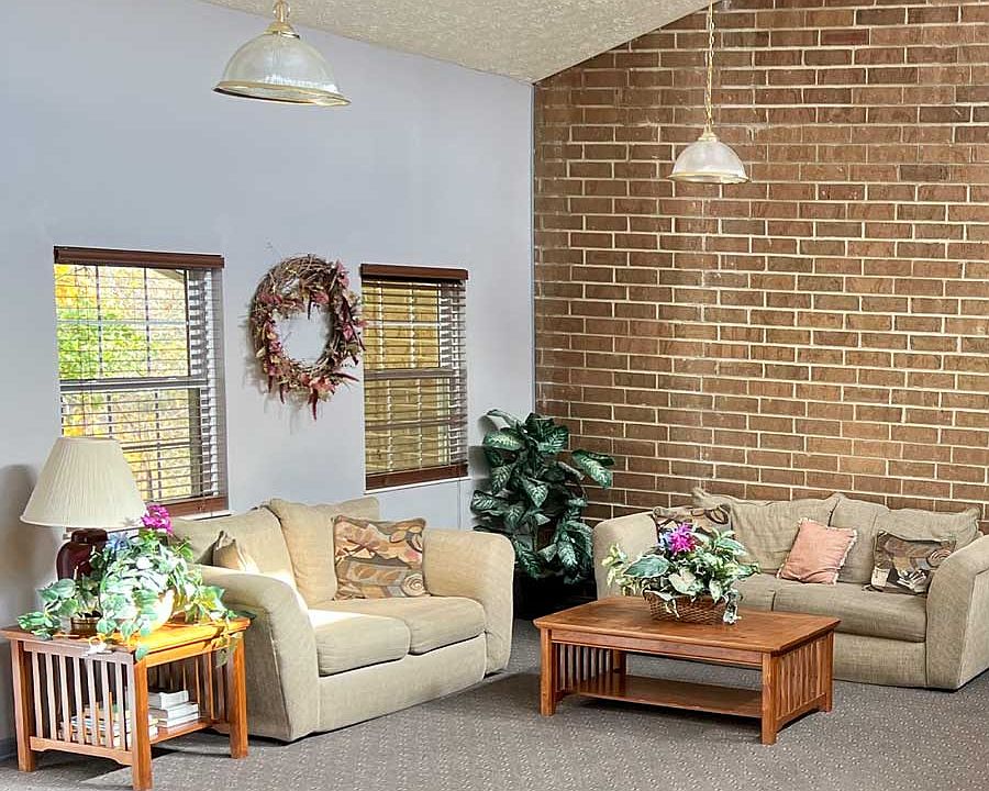 1st image of 325 N Shadylane Dr #2B-1Ba-693Sqft