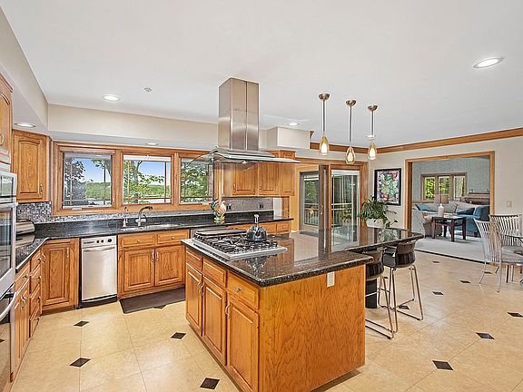 3rd image of 12603 Whalen Lake Dr