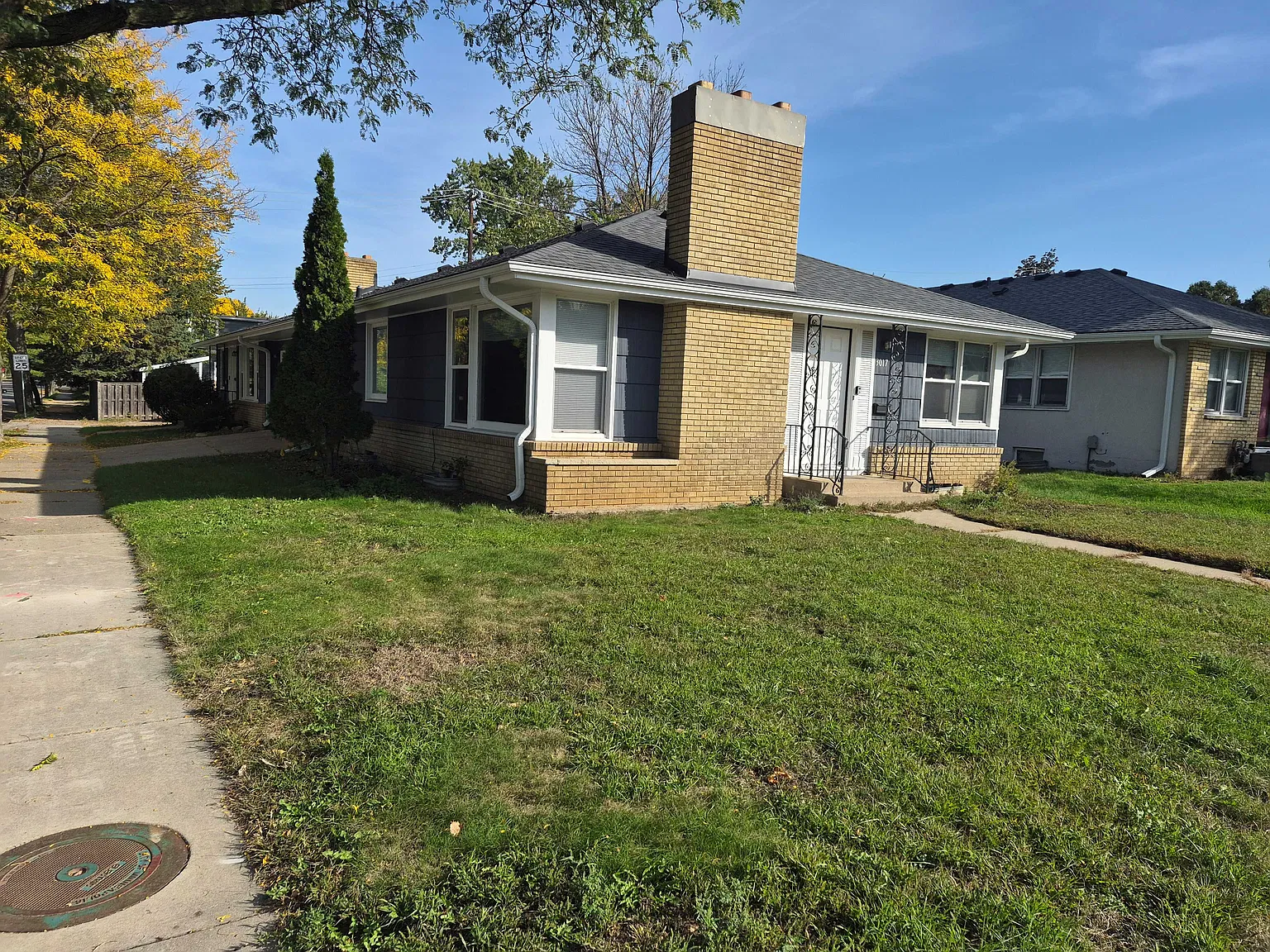 3 bed, 1573 sqft, $2,595 — Photo 2