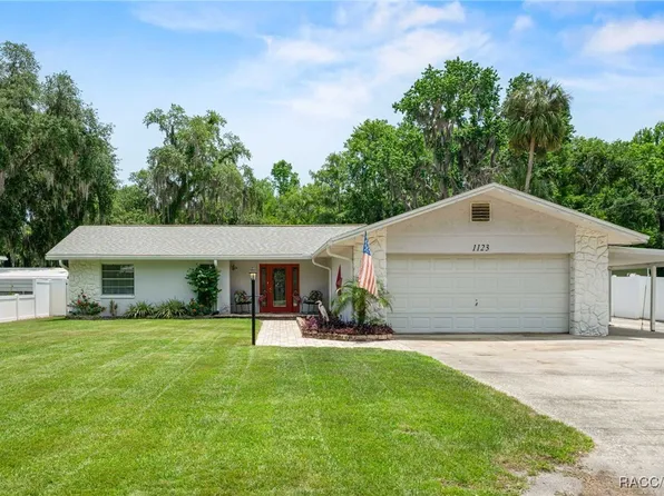 1123 S Waterview Dr, Inverness, FL 34450
