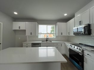 Luxury Living with Granite Counters & Stainless Steel Appliances, Portland, OR 97206
