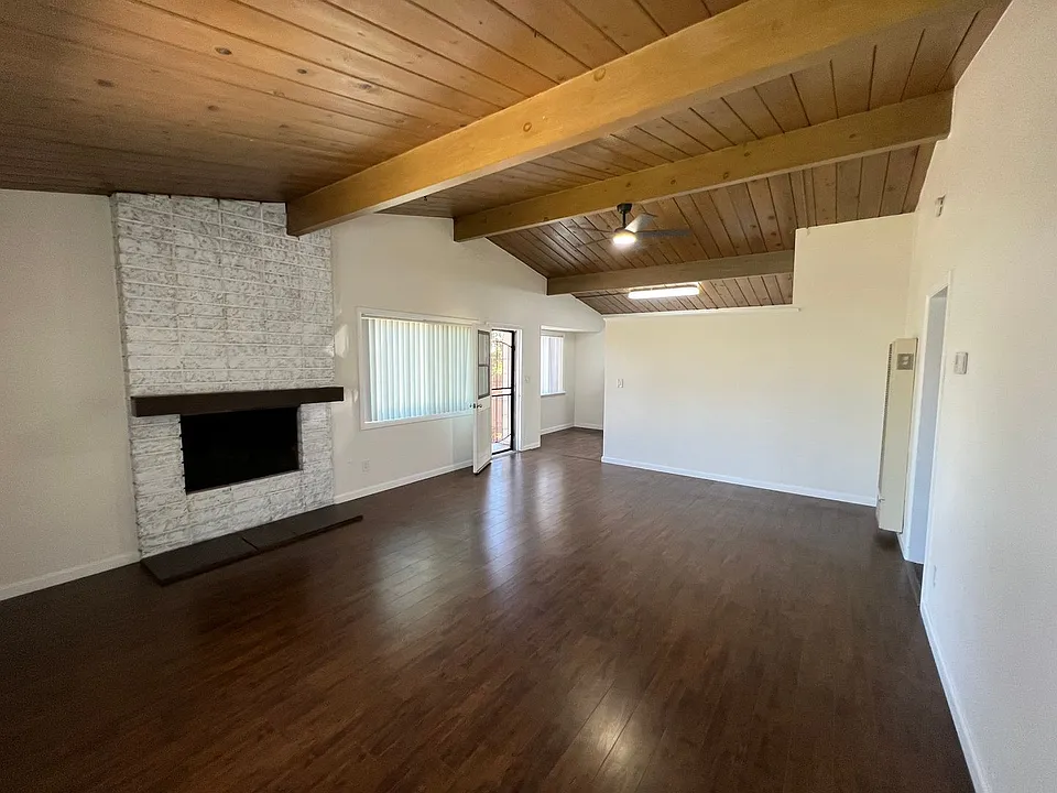 2753 Buena Vista Ave